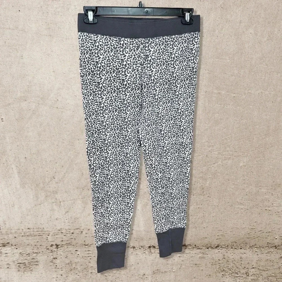 Victoria’s Secret Animal Print Pants - Picture 1 of 5